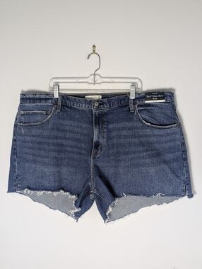 Abercrombie & Fitch Shorts Women Sz 36 22 Blue Denim 4" Mom Shorts High Rise New